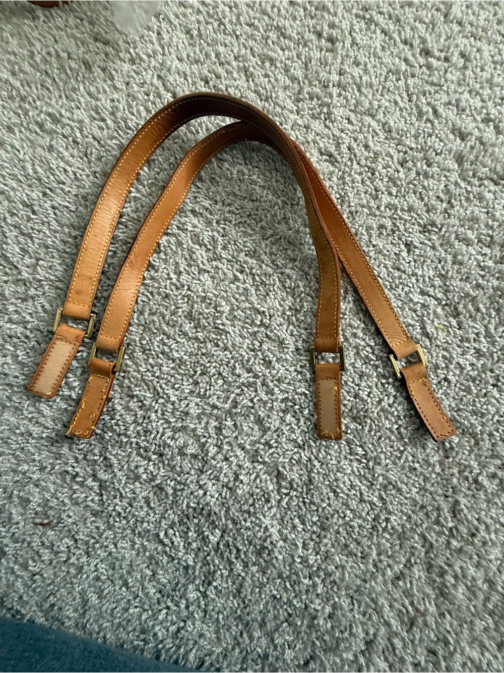 Louis Vuitton handles B52